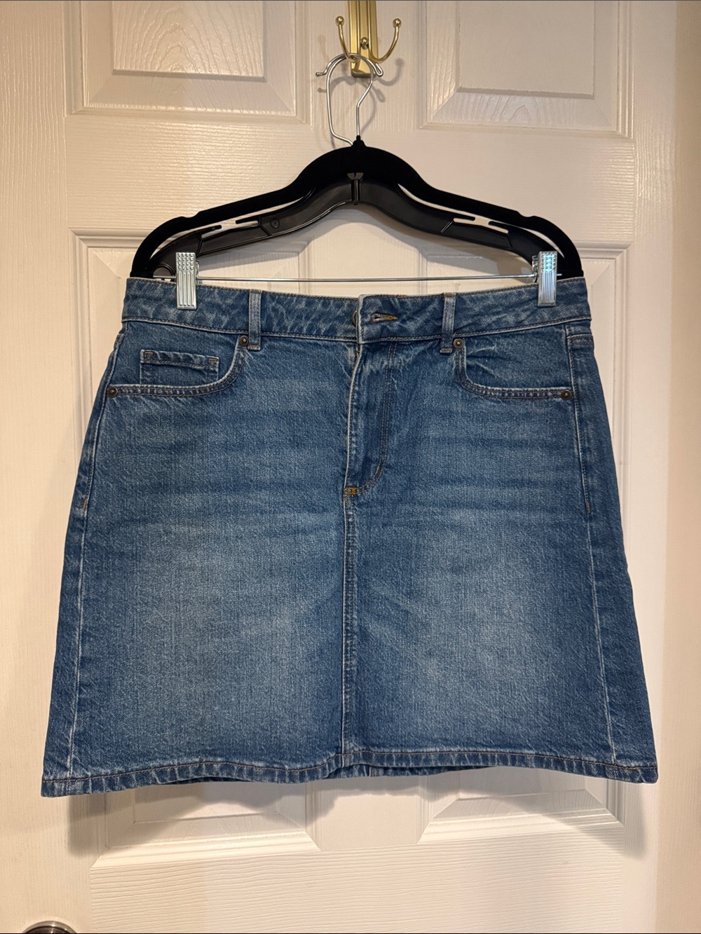 Casual Blue Denim Mini Skirt - Women's Everyday Style